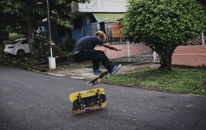 Solamente Muero Los Domingos y Skate Panamá en Universe Zero – música, skate y cultura alternativa en Ciudad de Panamá