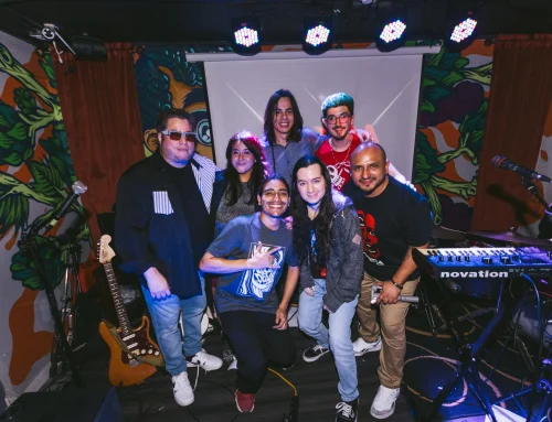 LÓGICA ESTELAR — ruido suave, noche densa